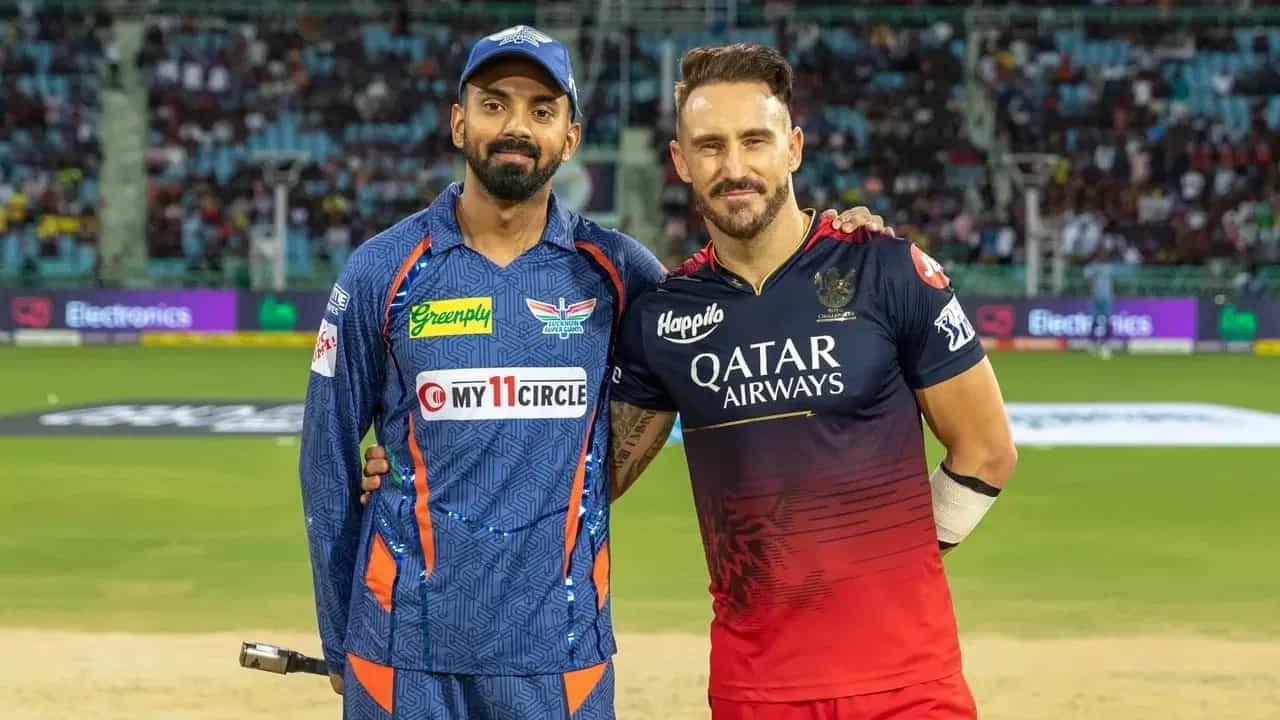 ఈ నేపథ్యంలో ఇరువురికి ఒక మ్యాచ్ ఫీజు కోత కూడా విధించింది బీసీసీఐ. మరోవైపు ఇరు జట్లు మళ్లీ ఎప్పుడు తలపడతాయా అని ఐపీఎల్లోని అన్నీ టీమ్ల అభిమానులు కూడా గూగుల్లో సెర్చ్ చేసేస్తున్నారు.