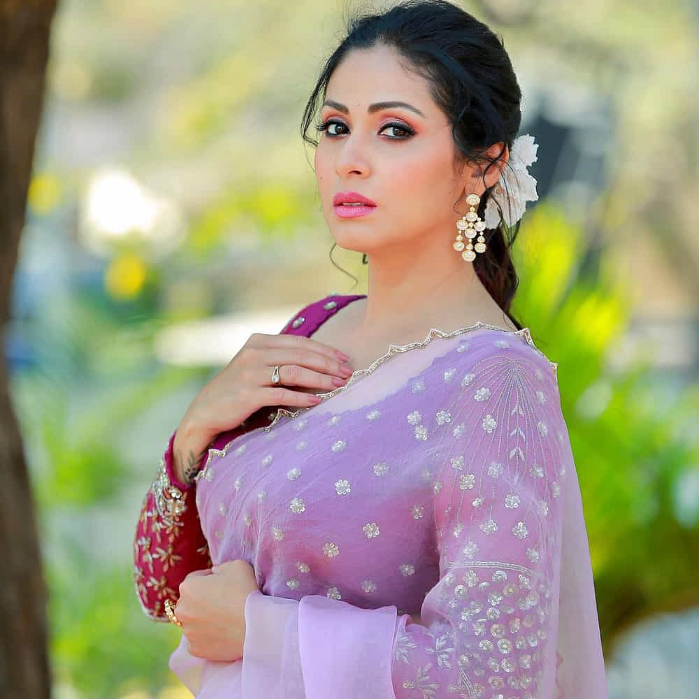 తెలుగు ప్రేక్షకులకు పరిచయం అవసరంలేని పేరు సదా. జయం సినిమాతో టాలీవుడ్ ఇండస్ట్రీలోకి అడుగుపెట్టిన ఈ ముద్దుగుమ్మ.. తొలి చిత్రానికే బ్లాక్ బస్టర్ హిట్ అందుకుంది.