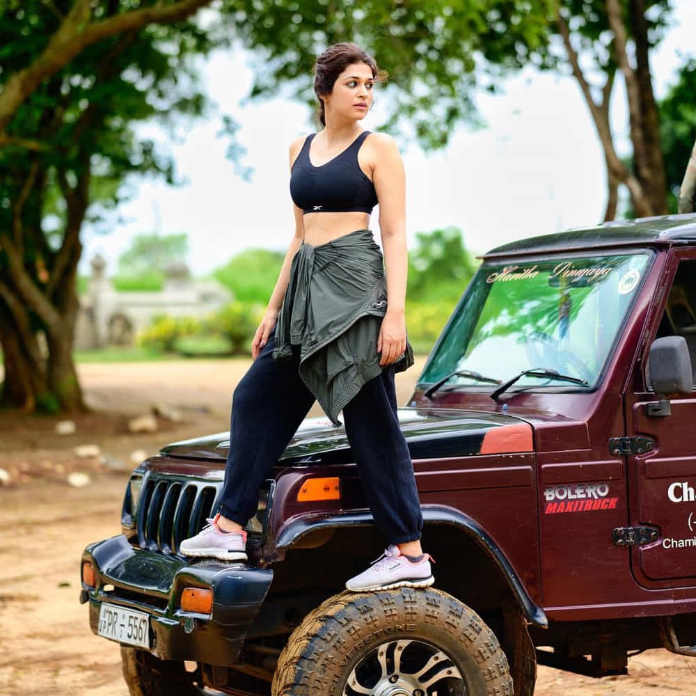 సిద్దు ఫ్రమ్ శ్రీకాకుళం సినిమాతో టాలీవుడ్లోకి ఎంట్రీ ఇచ్చింది శ్రద్ధా దాస్. తెలుగు, తమిళ్, హిందీలో కలిపి దాదాపు 40 చిత్రాల్లో నటించింది. ఆర్య2, డార్లింగ్, నాగవల్లి, మంచి పేరు తెచ్చుకున్న ఈ అమ్మడు సోషల్ మీడియాలో తనదైన ఫొటోస్ తో హీట్ పుట్టిస్తుంది. వైరల్ అవుతున్న ఫొటోస్ పై ఓ లుక్కేయండి.