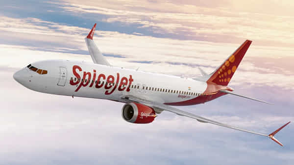 Spicejet: ప్రయాణికులకు స్పైస్జెట్ బంపరాఫర్.. రూ. 1818కే ఫ్లైట్ టికెట్స్. పూర్తి వివరాలు..