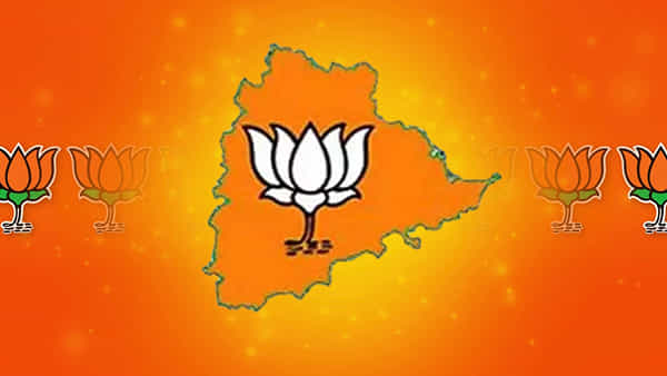 Telangana BJP: కమలం పార్టీలో కాక పుట్టిస్తోన్న ఆ ప్రచారం.. మాజీ ఎంపీ ఇంట్లో రహస్య సమావేశం అందుకేనా..!