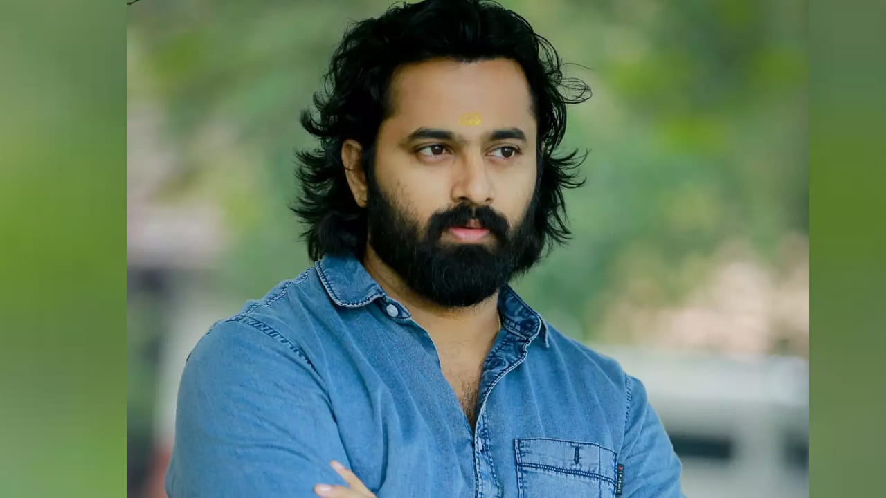 Unni Mukundan: స్టార్ హీరోకు షాకిచ్చిన హైకోర్టు.. లైంగిక వేధింపుల కేసులో విచారణ వేగవంతం..