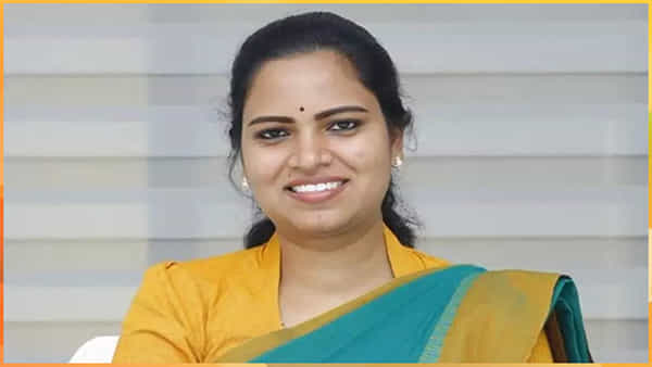 Vidadala Rajini: తీవ్ర అస్వస్థతకు గురైన మంత్రి విడదల రజిని.. ప్రభుత్వ కార్యక్రమంలో ఒక్కసారిగా..