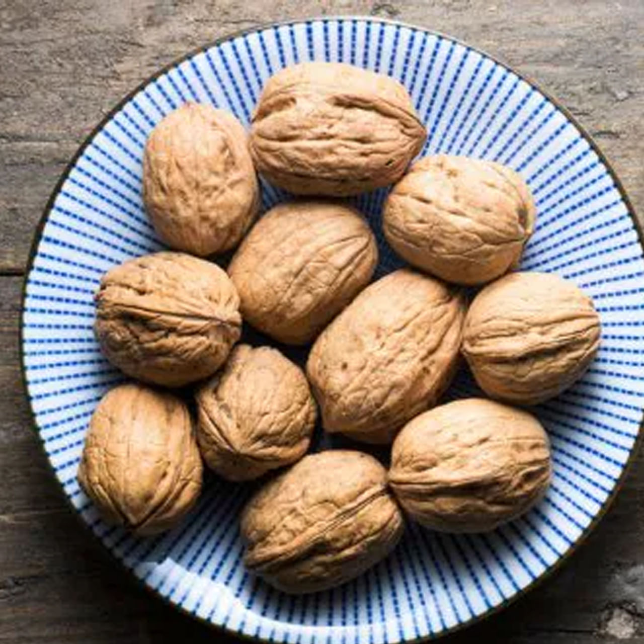 వాల్‌నట్స్‌ ఆరోగ్యానికి ఎంతో మేలు చేస్తుందని మనందరికీ తెలిసిందే. ఆరోగ్య నిపుణులు కూడా వాల్‌నట్స్‌ను ఆహారంలో భాగం చేసుకోమని సూచిస్తుంటారు.