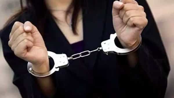 Telangana: దారుణం.. చెవి కమ్మలు అమ్మి మరీ భర్తను చంపించిన భార్య.. అంత పగ ఎందుకంటే..