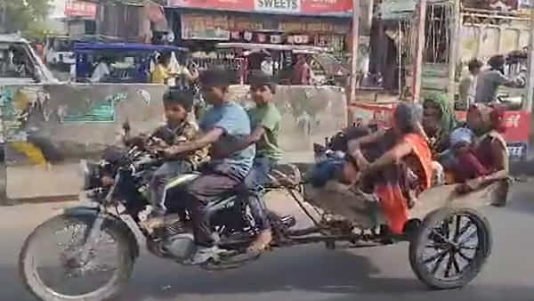 Watch: నీ తెలివికి సాలామ్ రా అయ్యా..! ఫ్యామిలీ ఫ్యామిలీ ఒకే బండ్లో బయల్దేరింది..