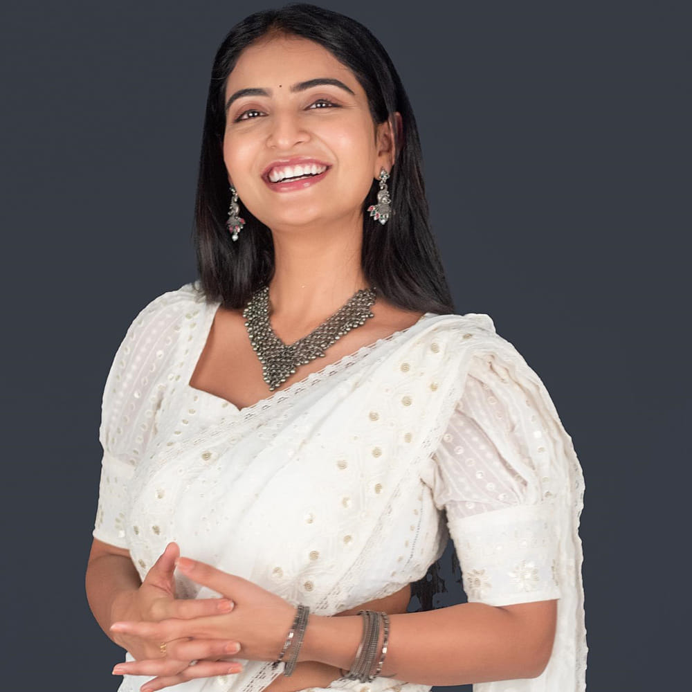 అనన్య నాగళ్ల, రవి మహాదాస్యం జంటగా ప్రస్తుతం ఓ చిత్రంలో నటిస్తున్నారు. రాజా రామ్మోహన్‌ చల్లా ఈ చిత్రానికి దర్శకత్వం వహించగా. వెన్నపూస రమణారెడ్డి నిర్మాత గా ఉన్నారు. శ్రీకాకుళం యాస లో ఇతివృత్తంతో ఈ చిత్రాన్ని నిర్మిస్తున్నారు.  ప్రస్తుతం హైదరాబాద్‌లో షూటింగ్ శెరవేగంగా జరుగుతుంది.