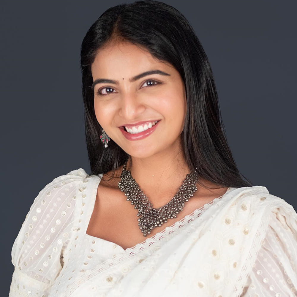 అనన్య నాగళ్ల, రవి మహాదాస్యం జంటగా ప్రస్తుతం ఓ చిత్రంలో నటిస్తున్నారు. రాజా రామ్మోహన్‌ చల్లా ఈ చిత్రానికి దర్శకత్వం వహించగా. వెన్నపూస రమణారెడ్డి నిర్మాత గా ఉన్నారు. శ్రీకాకుళం యాస లో ఇతివృత్తంతో ఈ చిత్రాన్ని నిర్మిస్తున్నారు.  ప్రస్తుతం హైదరాబాద్‌లో షూటింగ్ శెరవేగంగా జరుగుతుంది.