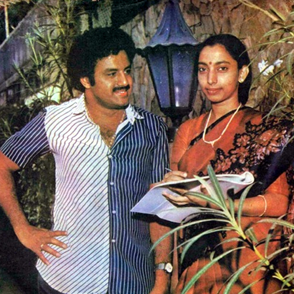 దివంగత నాయకుడు నందమూరి తారకరామారావు నటవారసుడిగా సినీ పరిశ్రమలోకి అడుగుపెట్టారు హీరో నందమూరి బాలకృష్ణ. అతి తక్కువ సమయంలోనే హీరోగా గుర్తింపు తెచ్చుకున్నారు.