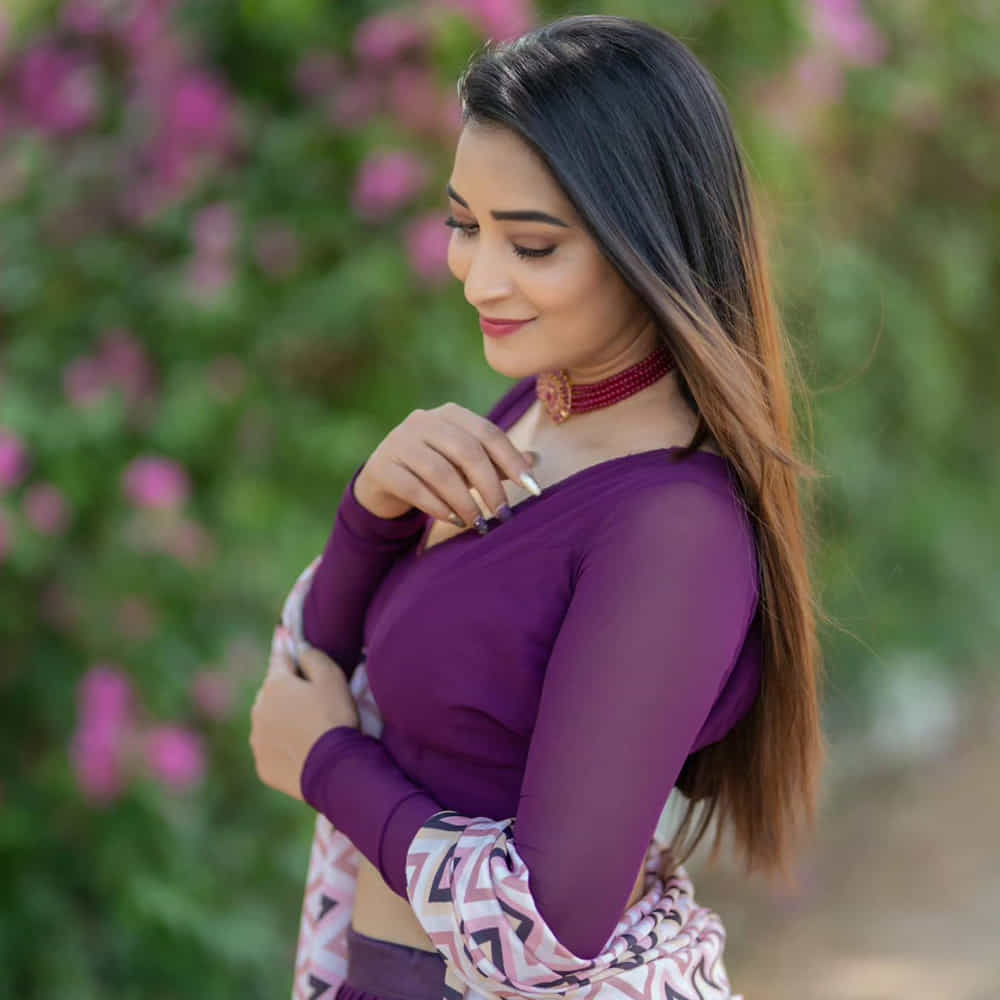 జాబిలమ్మ సీరియల్ తో బుల్లితెర పరిచయమైన భానుశ్రీ బిగ్ బాస్ షోతో తెలుగు ప్రేక్షకులకు మరింత దగ్గరైంది. పలు టీవీ షోస్ చేస్తూ ఫుల్ పాపులారిటీ సంపాదించుకుంది. ప్రస్తుతం భాను శ్రీ షేర్ చేసిన ఫోటోస్ సోషల్ మీడియా లో వైరల్ అవుతున్నాయి.