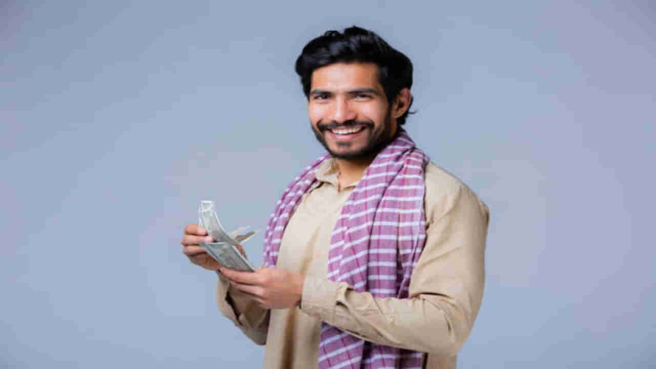 Business Ideas: మీరుంటున్న ఊరిలోనే ఎవరి సహాయం లేకుండా సొంత కాళ్ల మీద చేసే వ్యాపారం..నెలకు రూ. 1 లక్ష పక్కా..