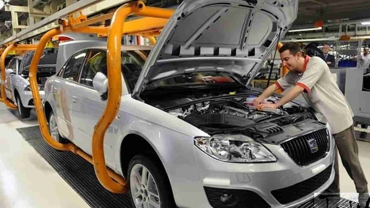 కారులో ఇంజిన్ ముందు భాగంలో మాత్రమే ఎందుకు ఉంటుందో తెలుసా.. సైంటిఫిక్ కారణం ఇదే