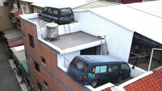 Watch: బాబాయ్‌లు.. ఇక ఆడండి..పాడండి..! పెళ్లి బరాత్ లో డాన్స్ వేసే వారు చల్లగా ఉండాలని.. భలే ప్లాన్ చేశాడు..