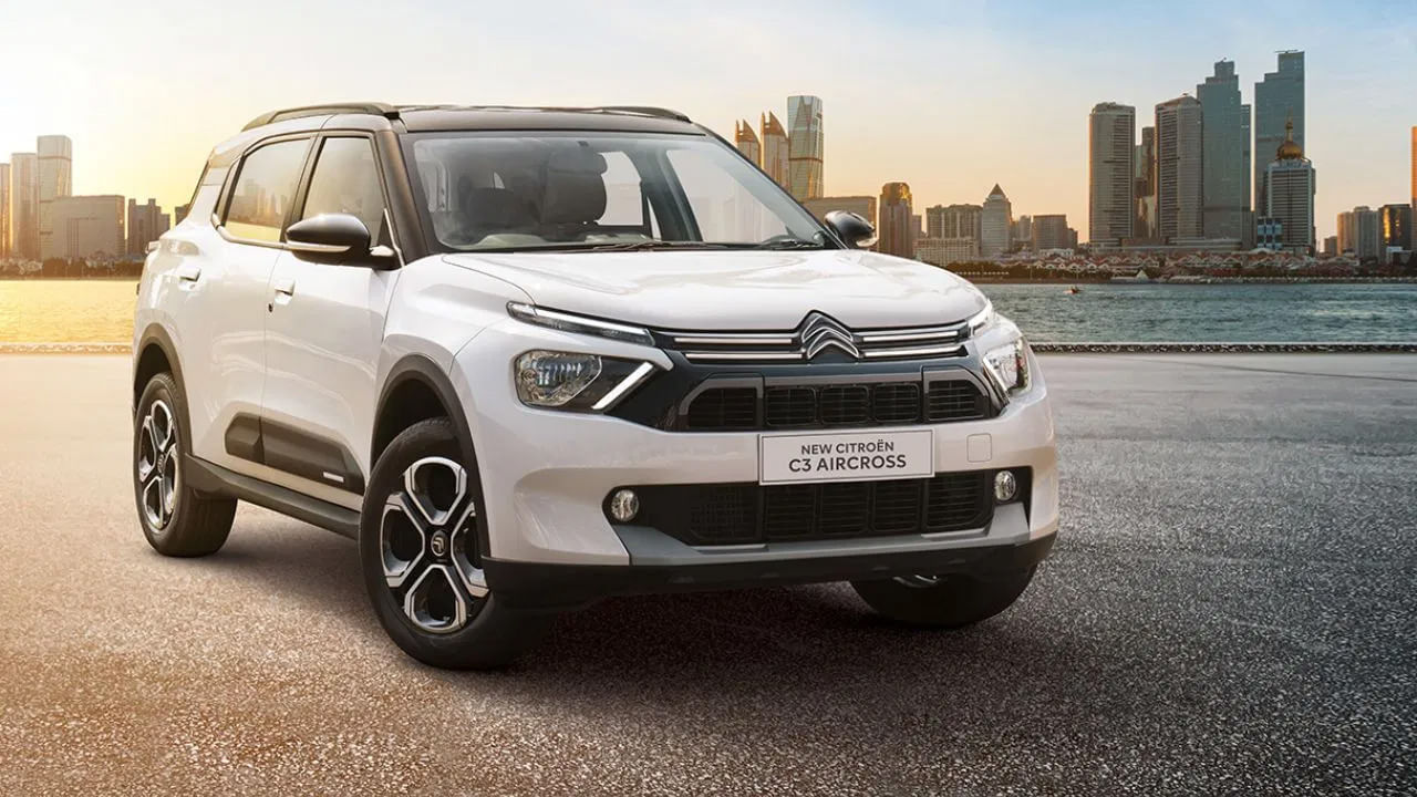 Citroen C3 Aircross: సిట్రోయెన్ ఆటో కంపెనీ నెమ్మదిగా భారత్‌లో పాగా చేయడానికి అడుగులు వేస్తోంది. ఇప్పటికే C3 మోడల్‌ని విడుదల చేసిన ఈ కంపెనీ ఇప్పుడు ఎయిర్‌క్రాస్ వెర్షన్‌ను పరిచయం చేయబోతుంది. సీ3 ఎయిర్‌క్రాస్ మోడల్ ఇప్పటికే యూరోపియన్ మార్కెట్‌లో సంచలనం సృష్టించింది. ఈ క్రమంలోనే భారత్‌లో కూడా విడుదల అయ్యేందుకు సిద్ధంగా ఉంది. 