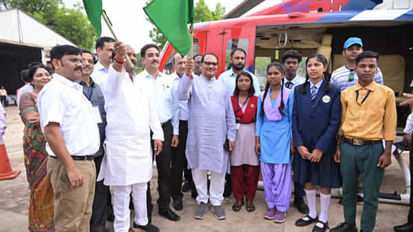Chhattisgarh: బోర్టు పరీక్షలో ప్రతిభ చూపిన విద్యార్థులకు ఛత్తీస్గఢ్ ప్రభుత్వం ఇచ్చిన బహుమతి ఏంటో తెలుసా?.. ఆశ్చర్యపోవాల్సిందే