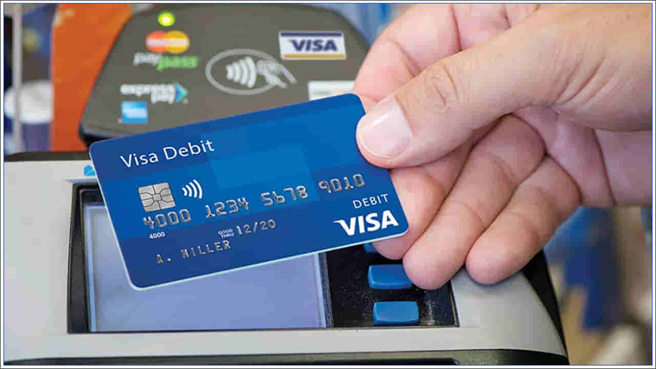 Debit Card Safety Tips: డెబిట్ కార్డ్‌తో ఈ తప్పులను ఎప్పుడూ చేయకండి.. లేకుంటే మీరు మోసానికి గురవుతారు