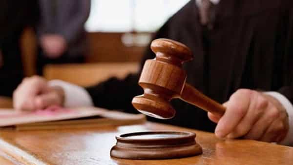 Divorce Case: విడాకుల కోసం భర్తను బెదిరించి రూ. 6 కోట్ల భరణం డిమాండ్ చేసిన భార్య.. కేసు నమోదు