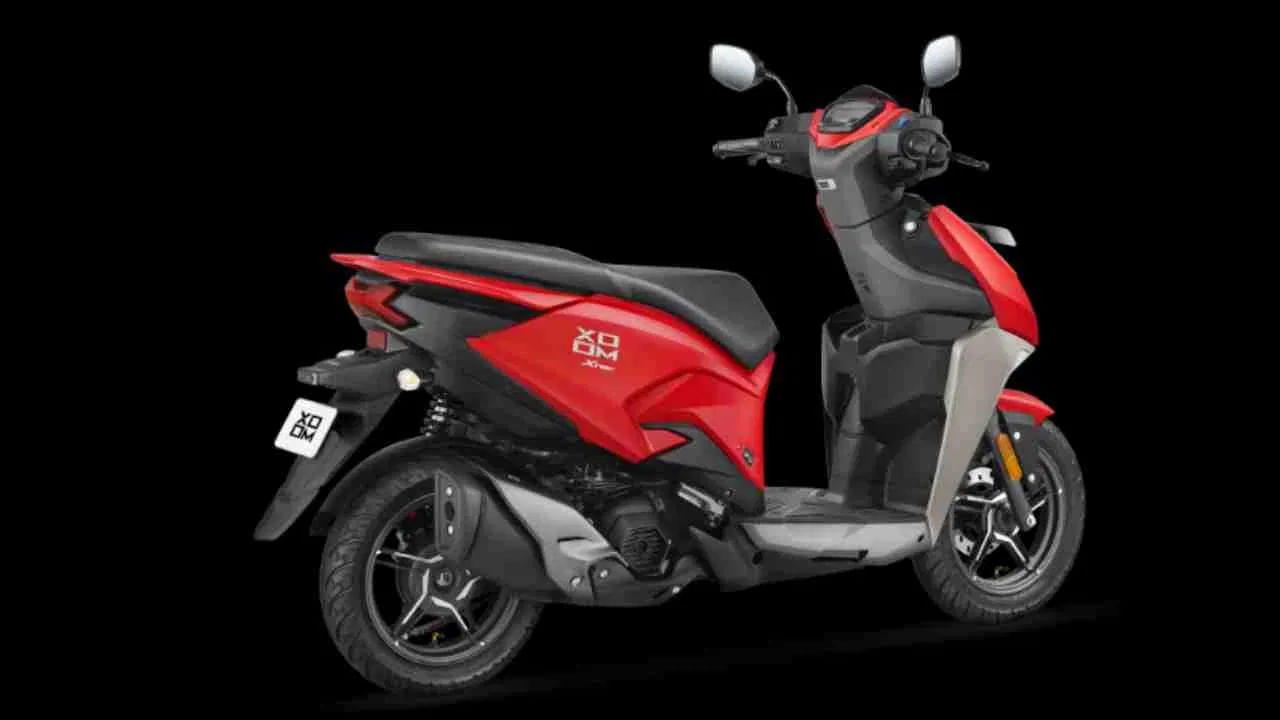 Hero Xoom 125: Hero MotoCorp ఈ సంవత్సరం ప్రారంభంలో Xoom 110ని పరిచయం చేసిన సంగతి తెలిసిందే. ఈ స్కూటర్125cc మోడల్‌ను త్వరలోనే విడుదల చేసేందుకు హీరో సిద్ధమౌతోంది. స్కూటర్ డెస్టినీ, మాస్ట్రో ఎడ్జ్ 125లో ఉన్న కూడా 124.6cc సింగిల్ సిలిండర్ ఎయిర్ కూల్డ్ ఇంజన్‌ని పొందే అవకాశం ఉంది. 