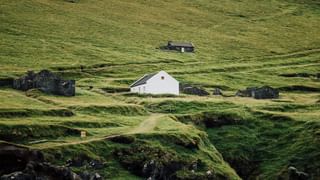 Hypnic Jerk: నిద్రలో ఉన్నటుండి ఉలిక్కిపడుతున్నారా? కింద పడిపోతున్నట్లు అనిపిస్తుందా? కారణాలు ఏంటో తెలిస్తే షాకవుతారు