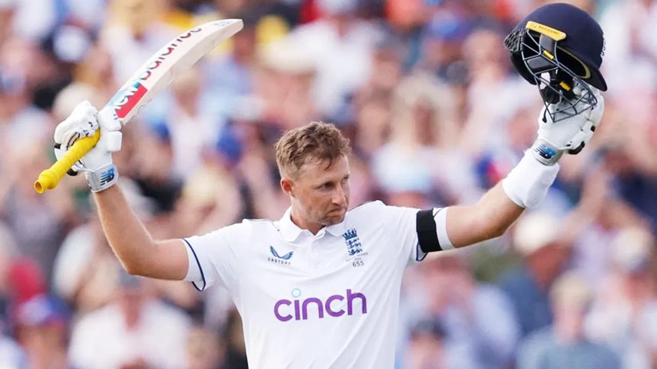 ఈ మ్యాచ్‌లో తొలి ఇన్నింగ్స్‌లో అజేయంగా 118 పరుగులు చేసిన జో రూట్ రెండో ఇన్నింగ్స్‌లో 46 పరుగులు చేసి ఔటయ్యాడు. దీంతో పాటు 2 రకాల క్రికెట్‌లో 50 సగటుతో పరుగులు సాధించి ప్రత్యేక రికార్డు సృష్టించాడు.