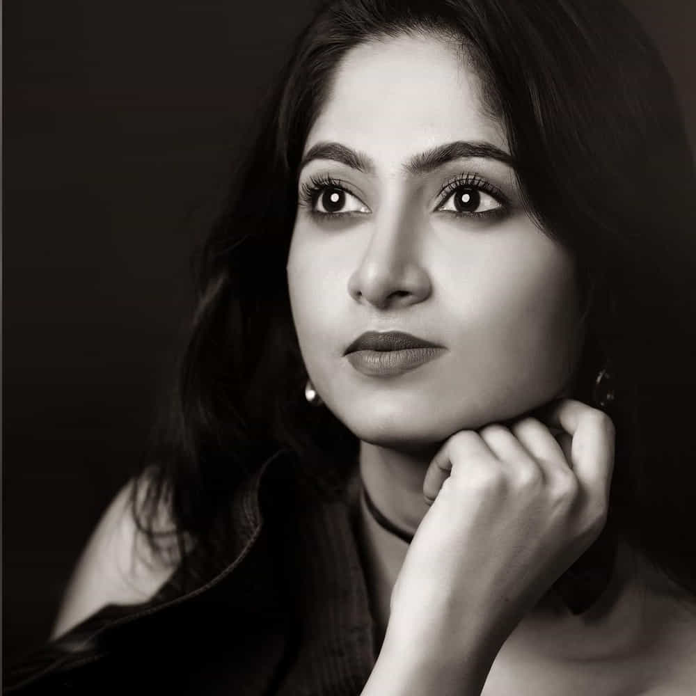 అందమంత అమ్మాయిగా రెడీ అయితే ఇలా ఉంటుందేమో.. యువరాణి రాజసం ఈ ముద్దుగుమ్మకే సొంతం..