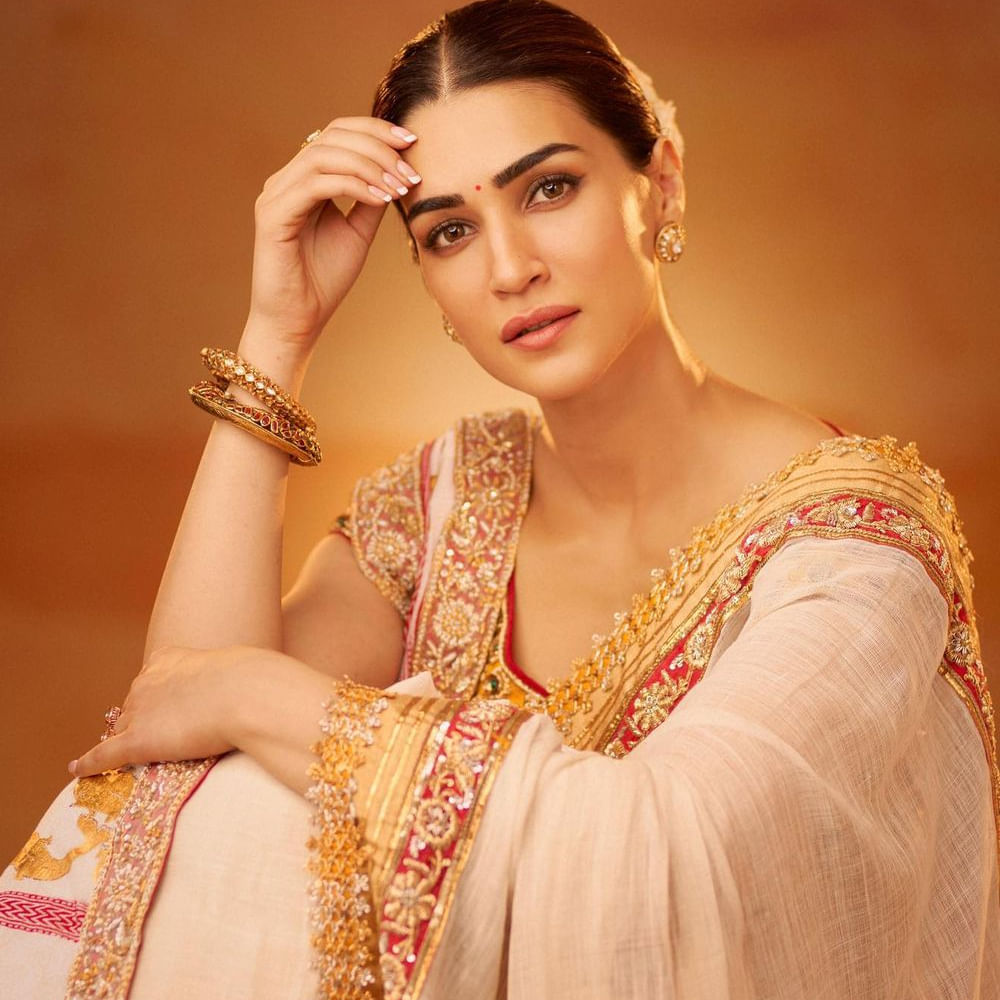 Kriti Sanon: She won the hearts of the audience as Sita Devi.. Do you ...