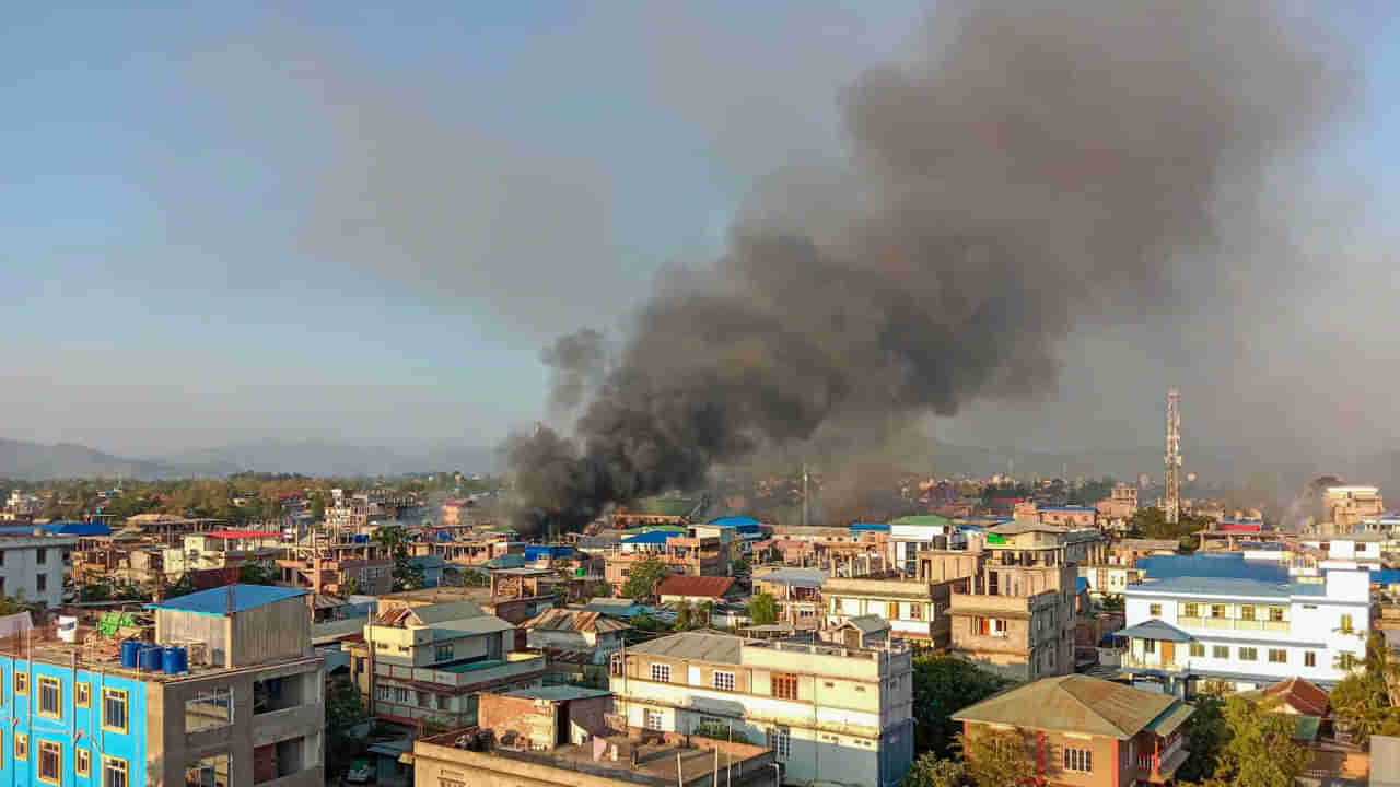 ఆ రాష్టంలో దిగజారుతున్న పరిస్థితులు.. రూ.250కు వంటనూనె.. రూ.200లకు పెట్రోల్