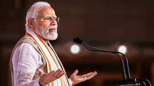 PM Modi: ప్రధాని మోదీ తెలంగాణ పర్యటన ఖరారు.. హన్మకొండ ఆర్ట్స్ కాలేజీ గ్రౌండ్లో భారీ బహిరంగ సభ..