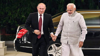 Metro Rail: మెట్రో రైళ్లలో మద్యం బాటిళ్లు తీసుకెళ్లొచ్చా.. క్లారిటీ ఇచ్చిన యాజమాన్యం