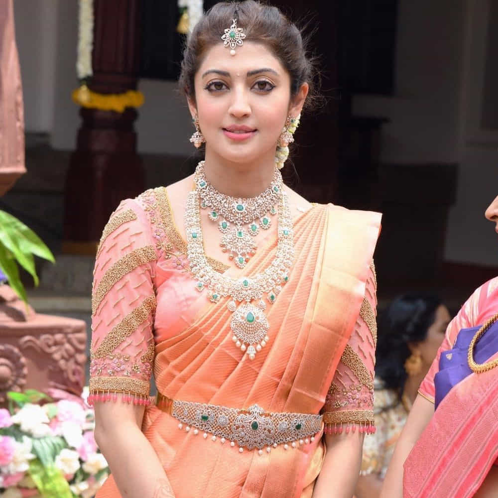 బావ సినిమాతో తెలుగు తెరకు పరిచయమైంది ప్రణీత. అందం, అభినయంతో ప్రేక్షకులను కట్టిపడేసింది. కానీ అదృష్టం మాత్రం అంతగా రాలేదు.