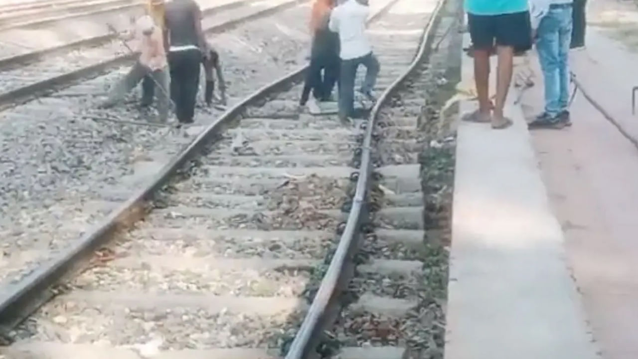 Railways: ఎండ తీవ్రతకు పక్కకి జరిగిపోయిన రైలు పట్టాలు.. ఆ తర్వాత ఏం జరిగిందంటే