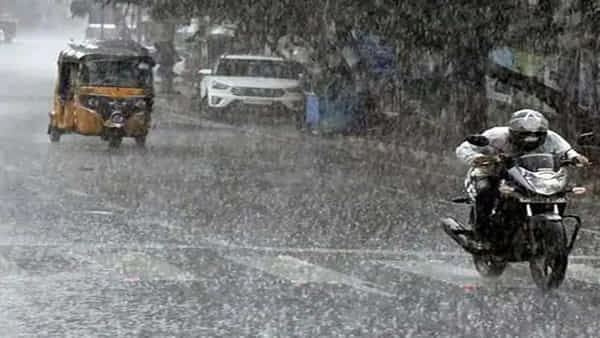 Weather Forecast: అల్పపీడనం ప్రభావం.. భారీ వర్షాలు కురిసే ఛాన్స్..14 జిల్లాలకు రెడ్ అలర్ట్ జారీ..!