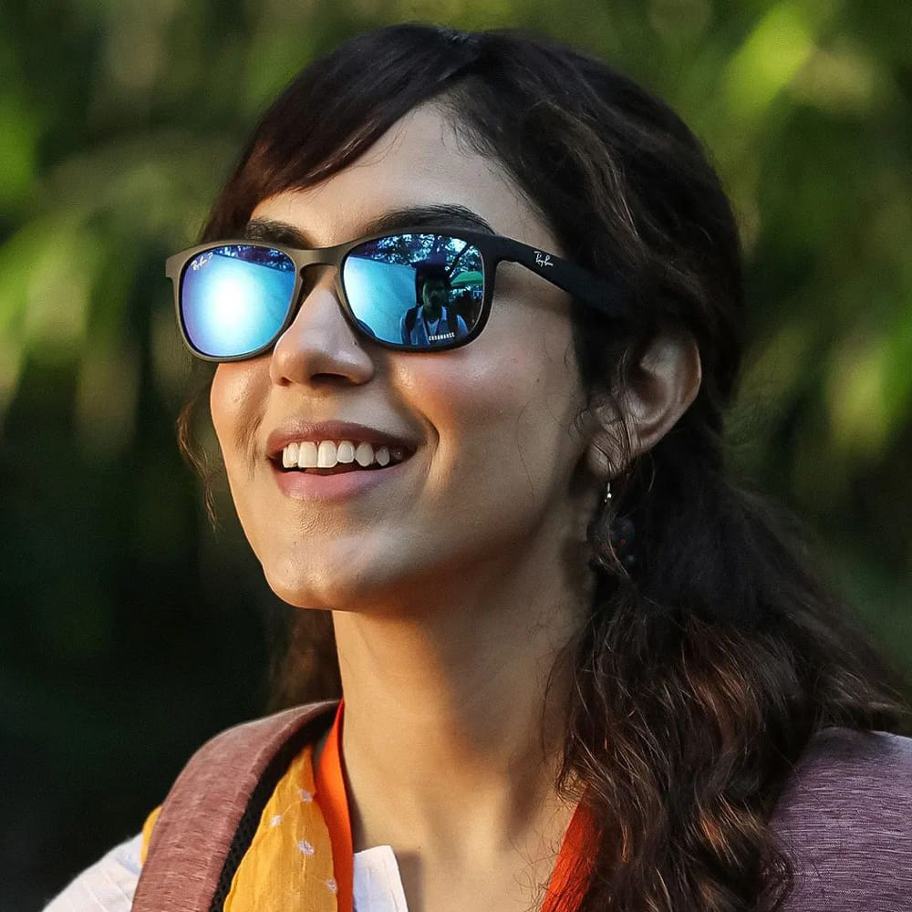 పెళ్లి చూపులు సినిమాతో తెలుగు అభిమానుల మనసు దోచుకున్న రీతూ వర్మ. ఆ తర్వాత కేశవ, నిన్నిలా నిన్నిలా, టక్ జగదీష్, వరుడు కావలెను వంటి చిత్రల్లో నటించి మెప్పించింది.ఇటీవలే శర్వానంద్ సరసన నటించిన 'ఒకే ఒక జీవితం' బ్లాక్ బూస్టర్ టాక్ తెచ్చుకుంది. ఇక ఇప్పుడు అటు, తెలుగు, తమిళం, మళయాలం చిత్రాల్లో కూడా అలరిస్తోంది.. అచ్చ తెలుగింటి అమ్మాయి మోడరన్ డ్రెస్ లో కూడా రీతూ వర్మ ఆకట్టుకుంటుంది.