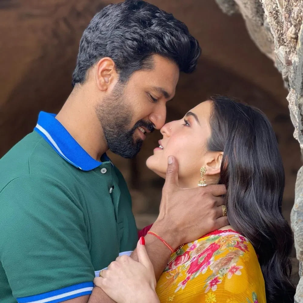 బాక్సాఫీస్ వద్ద రూ. 80 కోట్లకు పైగా వసూళ్లు సాధించిందీ మూవీ. కాగా వరుసగా పరాజయాలు ఎదుర్కొంటోన్న సారా అలీఖాన్కు ఈ మూవీ సక్సెస్ మంచి బూస్ట్నిచ్చింది.