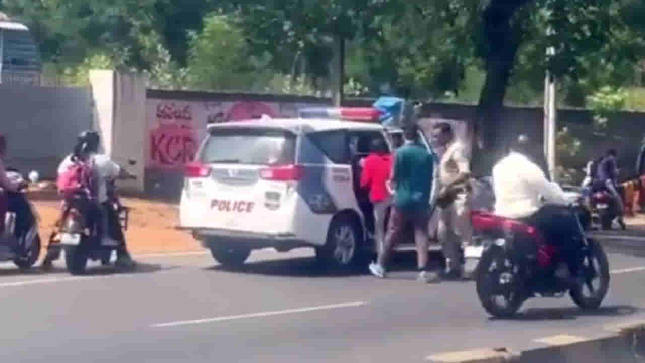 Telangana Police: ఇది కదా ఫ్రెండ్లీ పోలిసింగ్.. గ్రూప్-1 అభ్యర్థులకు బాసటగా పెట్రోలింగ్ టీమ్..