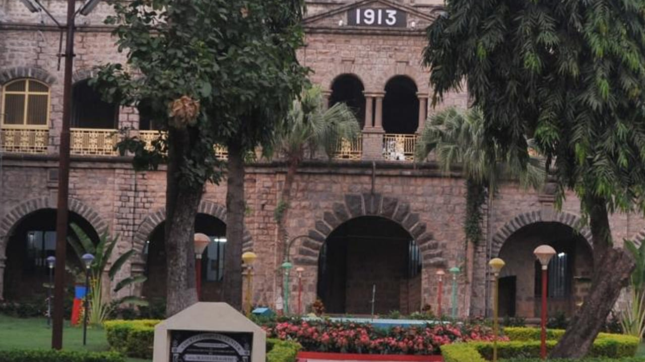 AP: ప్రియుడ్ని చెట్టుకు కట్టేసి కొట్టి చంపిన ప్రియురాలి కుటుంబసభ్యులు.. కోర్టు సంచలన తీర్పు