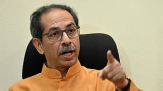 Metro Rail: మెట్రో రైళ్లలో మద్యం బాటిళ్లు తీసుకెళ్లొచ్చా.. క్లారిటీ ఇచ్చిన యాజమాన్యం