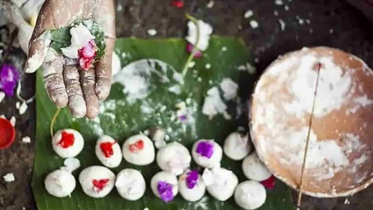 National: బతికుండగానే పెద్దకర్మ, సమాధి.. స్వయంగా తానే 300 మందికి భోజనాలు.