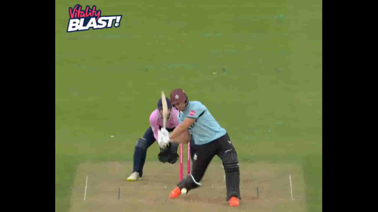 Viral Video: 8 ఫోర్లు, 7 సిక్సులు.. 213 స్ట్రైక్రేటుతో బీభత్సం.. ఒకే ఓవర్లో బౌలర్ తాట తీసిన కోహ్లీ సహచరుడు.. ఎవరంటే?