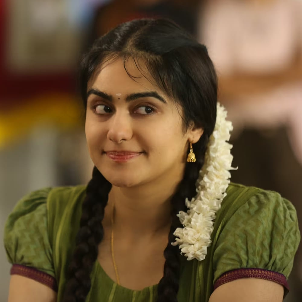 Ada kamal - మరేం ఫర్వాలేదు   ది కేరళ స్టోరీకి సంబంధించి కమల్‌హాసన్‌ చేసిన వ్యాఖ్యల మీద స్పందించారు నటి అదా శర్మ. విమర్శించిన వారు ఆ సినిమాను చూసి ఉండరని అన్నారు. మన దేశంలో ఉన్న వాక్‌ స్వతంత్రాన్ని తలచుకుంటే చాలా ఆనందంగా అనిపించింది. ఎవరు ఎవరి గురించైనా మాట్లాడవచ్చు. ఎవరి దృష్టికోణం వారిది. దాన్ని గౌరవిస్తున్నాను. నా దేశాన్ని ప్రేమిస్తున్నాను అని అన్నారు అదా శర్మ. 