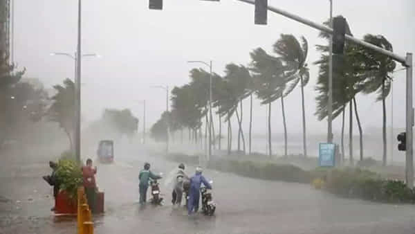 AP Weather Report: అల్లకల్లోలంగా బంగాళాఖాతం.. నాలుగు రోజులు అతి భారీ వర్షాలు.. ఏపీ ప్రజలకు ఐఎండీ వార్నింగ్..