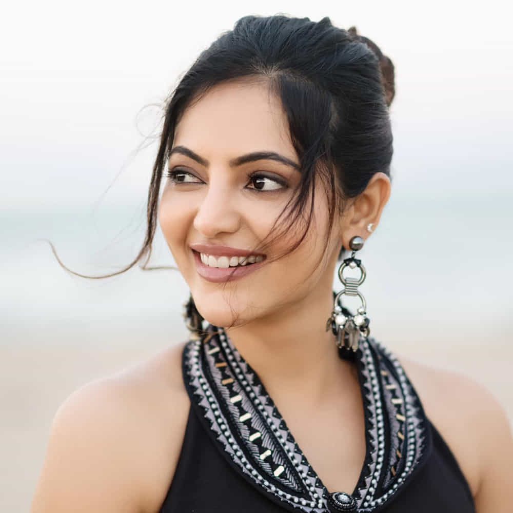 ఇక అతుల్య కూడా ఎప్పటికప్పుడు కొత్త కొత్త ఫోటోస్ తన సోషల్ మీడియా అకౌంట్ లో షేర్ చేస్తూ ఫ్యాన్స్ కు దగ్గరగా ఉంటోంది.