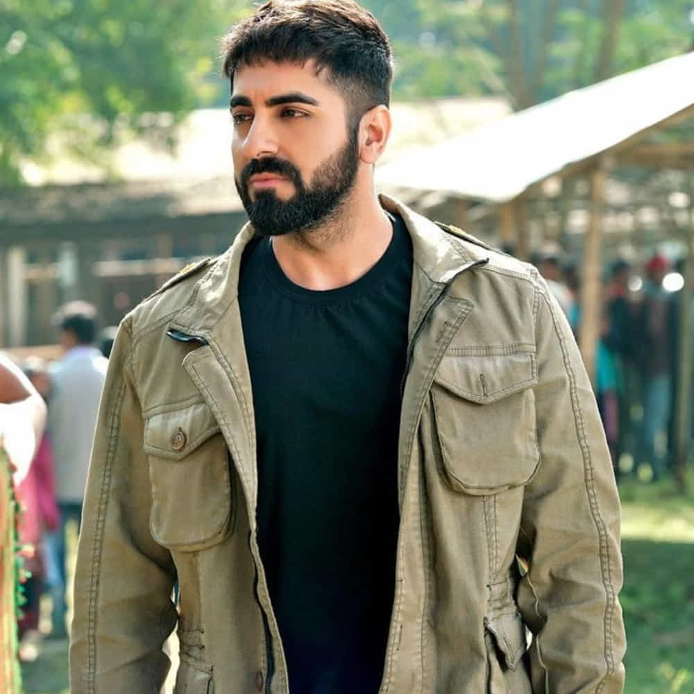 Ayushman - మనసులో మాట సంగీతం ద్వారా తన మనసులోని భావాలను వ్యక్తం చేస్తానని అంటున్నారు ఆయుష్మాన్‌ ఖురానా. నటుడిగానే కాదు, గాయకుడిగానూ మంచి పేరు తెచ్చుకున్నారు ఆయుష్మాన్‌. పాట ద్వారా శ్రోతల మనసులతో మాట్లాడాలని ప్రయత్నిస్తానని చెప్పారు. తన పాటలను ప్రజలు ఆదరిస్తున్నందుకు ఆనందంగా ఉందన్నారు.