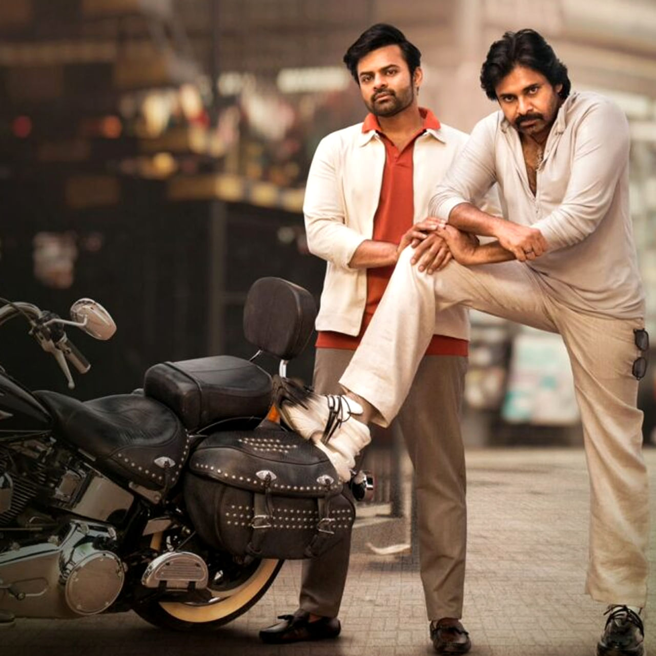 బ్రో ప్రీ రిలీజ్ ఈవెంట్‌లో ఫెఫ్సీ కొత్త కండిషన్స్‌పై స్పందించారు పవర్ స్టార్ పవన్ కల్యాణ్. తెలుగు సినిమా అన్ని భాషల టెక్నీషియన్స్‌ను ఎంకరేజ్ చేస్తుందన్న పవన్‌, తమిళ మేకర్స్‌ కూడా అలాగే చేస్తే బాగుంటదన్నారు. అప్పుడే తమిళ ఇండస్ట్రీ నుంచి కూడా ట్రిపులార్ లాంటి గ్లోబల్ సినిమాలు వస్తాయన్నారు.