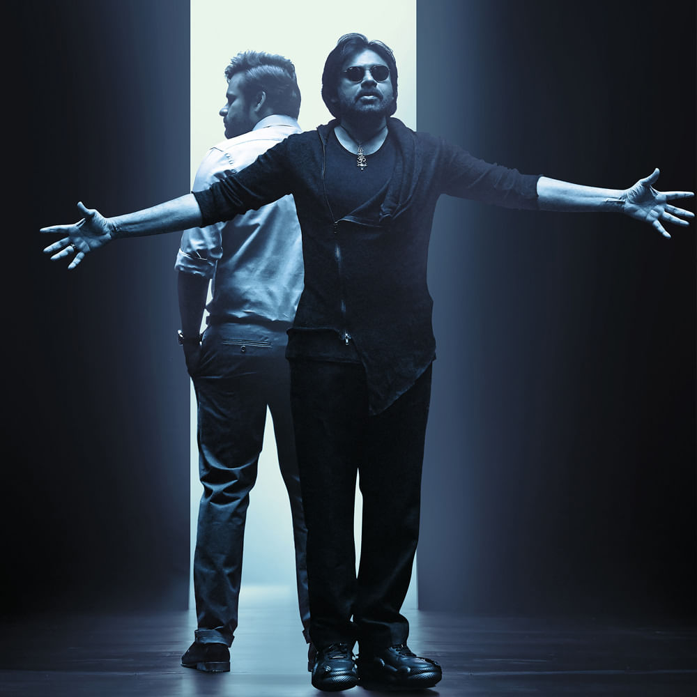 బ్రోకి క్లీన్ యు: ఇప్పటికే బ్రో సెన్సార్ కార్యక్రమాలు కూడా పూర్తి చేసుకుంది. ఎమోషన్స్‌, కామెడీ పక్కాగా ఉన్న ఫ్యామిలీ డ్రామా కావటంతో ఈ సినిమాకు క్లీన్ యూ సర్టిఫికేట్‌ను జారీ చేసింది సెన్సార్ బోర్డ్‌. పవన్‌ కల్యాణ్ కాలదేవుడి పాత్రలో నటిస్తున్న ఈ సినిమా జూలై 28న ప్రేక్షకుల ముందుకు రానుంది.