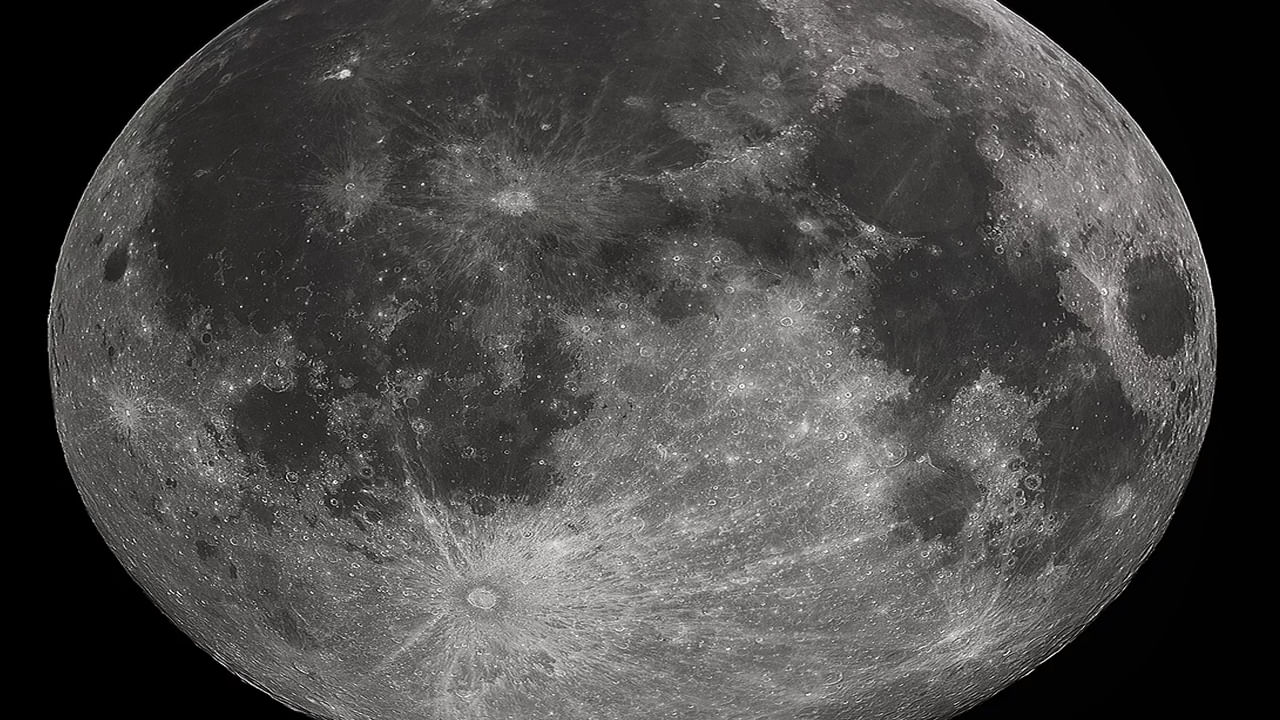 చంద్రుడిపై అన్వేషణ పలు దేశాలకు సవాలుగా మారింది. గతంలో అమెరికా చంద్రునిపై కాలు మోపగా రష్యా, చైనా దేశాలు తమ రోవర్లను అక్కడ విజయవంతంగా దించగలిగాయి. ఈ ప్రయత్నంలో భాగంగానే భారత్ చంద్రయాన్-3 ప్రయోగాన్ని చేపట్టింది. 
