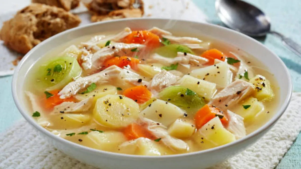 మళ్ళీ 10 నిమిషాలు కవర్ చేయండి. మఖా మఖా చికెన్ పూర్తిగా సిద్ధంగా ఉంటుంది. తక్కువ వెన్నను ఉపయోగించడం వల్ల దాని వాసన మరియు రుచి రెండూ మెరుగ్గా ఉంటాయి. డైట్‌లో ఉన్నవాళ్లు చికెన్‌ని ఇలా చేసి తినొచ్చు. అందులో శరీరం బాగుంటుంది.