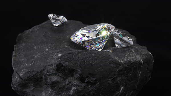 Diamond: మీ ఇంట్లో బొగ్గు ఉందా.. దానిని వజ్రంగా మార్చాలంటే ఎంత కాలం దాచిపెట్టాలో తెలుసా