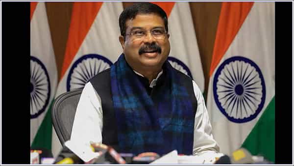 Dharmendra Pradhan: ఇక తెలుగులో కూడా సీబీఎస్ఈ సిలబస్.. సెంట్రల్ బోర్డు ప్రకటనపై మంత్రి ధర్మేంద్ర ప్రధాన్ ప్రశంసలు