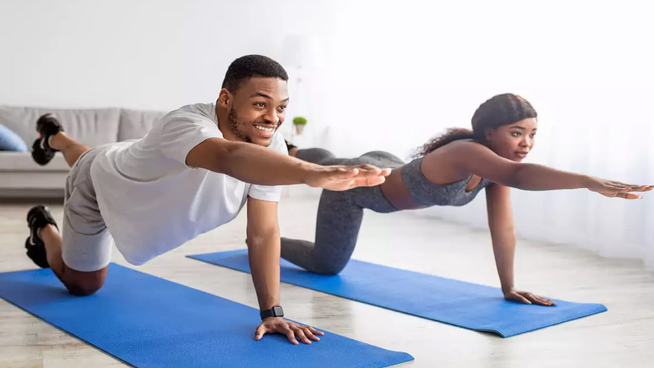 వ్యాయామం చేస్తే ఆరోగ్యానికి ఎంతోమంచిదని మనందరికి తెలిసిందే. కానీ చాలామంది రోజూ చేసేందుకు బద్ధకం చూపిస్తుంటారు. రోజూ ఏం చేస్తాంలే అంటూ రెండు, మూడు రోజులు చేసి వదిలిస్తారు. ఈ నేపథ్యంలోని వ్యాయమంపై తాజాగా చేపట్టిన ఓ సర్వే గుడ్ న్యూస్ చెప్పింది. 